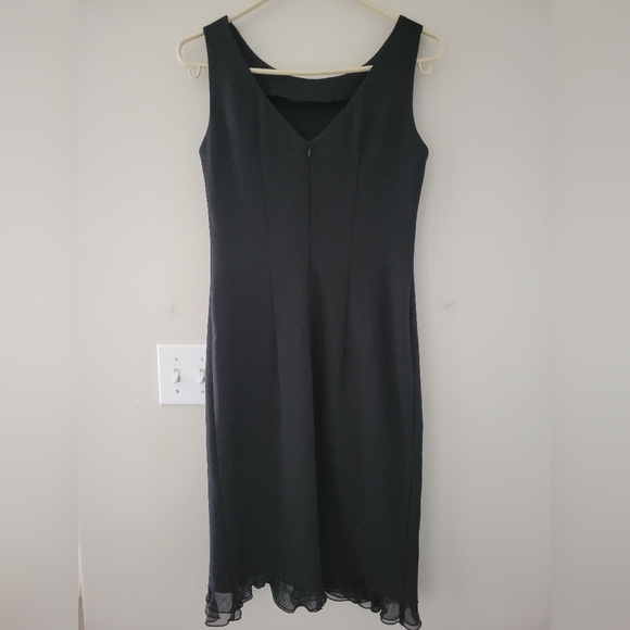 Lori Ann Montreal Dress - Picture 3 of 3